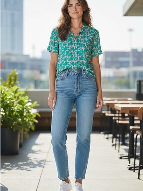 NWT Wildfang Essential Button Up Shirt Green Abstract Print SZ M